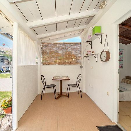 Camp Mali Bungalow バスカ エクステリア 写真